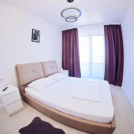 Alexis Spacious Modern