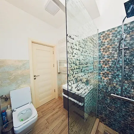 Διαμέρισμα Alexis Spacious Modern Mamaia