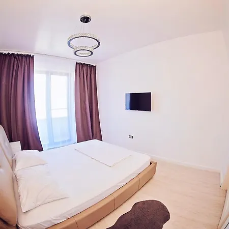 Alexis Spacious Modern Apartment *
