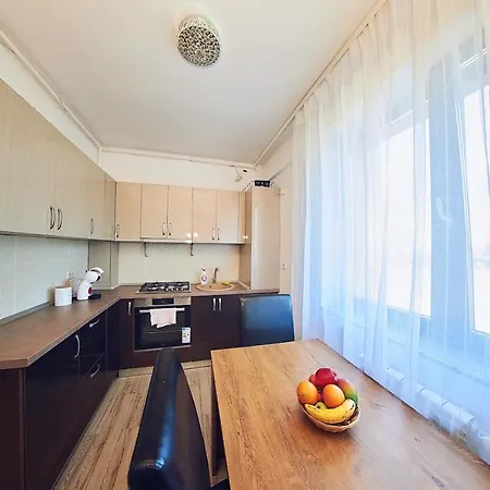 Alexis Spacious Modern